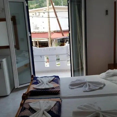 Tarra Hotel